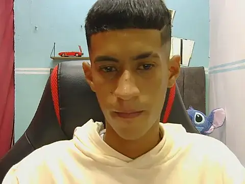 Angelstripboy online show from May 27, 2026, 6:37 pm