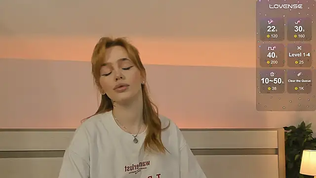 Phoenix Margo online show from September 14, 2025, 2:56 am