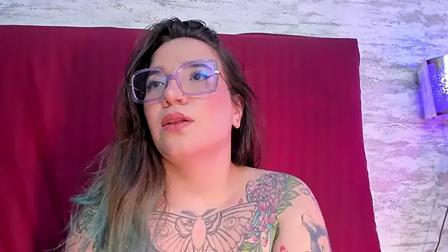 Snapshot of DEVA_BLUE_ chatting on March 22, 2025, 7:57 am DEVA BLUE  online show from March 22, 2025, 7:57 am