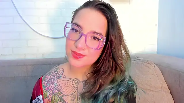 Snapshot of DEVA_BLUE_ chatting on February 27, 2025, 4:35 am DEVA BLUE  online show from February 27, 2025, 4:35 am