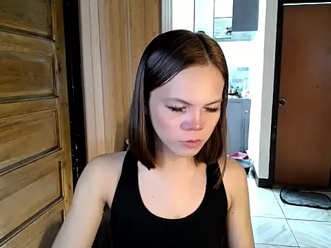 katie white online show from July 26, 2026, 1:23 am