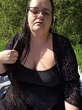 XxGipsyxX online show from April 16, 2026, 2:07 pm