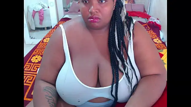 Snapshot of chocolatehot04 chatting on October 11, 2025, 7:37 pm chocolatehot04 online show from October 11, 2025, 7:37 pm