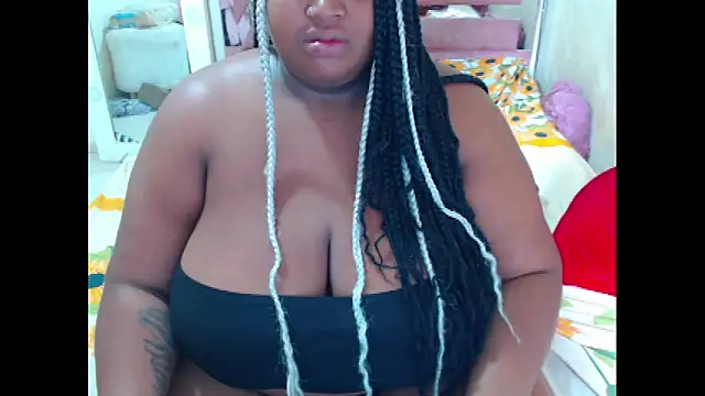 Snapshot of chocolatehot04 chatting on October 5, 2025, 12:40 pm chocolatehot04 online show from October 5, 2025, 12:40 pm