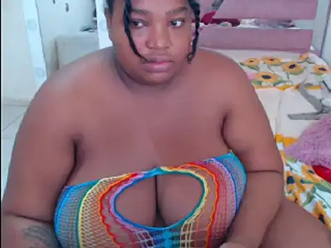 Snapshot of chocolatehot04 chatting on February 15, 2025, 3:50 pm chocolatehot04 online show from February 15, 2025, 3:50 pm