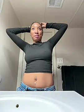 Iceblanca online show from February 9, 2026, 1:31 pm