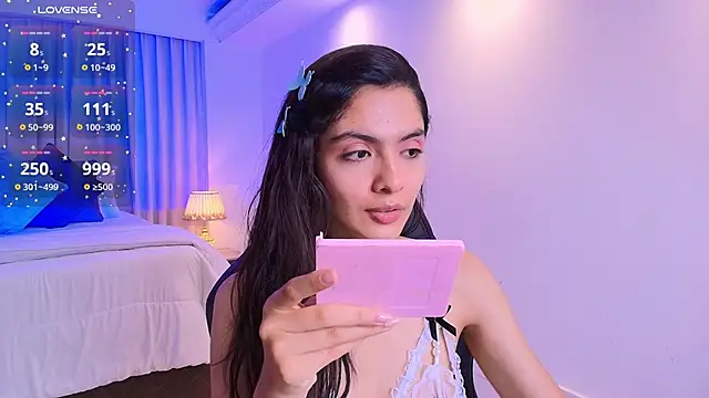 Snapshot of miiaa_evans chatting on March 21, 2025, 3:33 am miiaa evans online show from March 21, 2025, 3:33 am