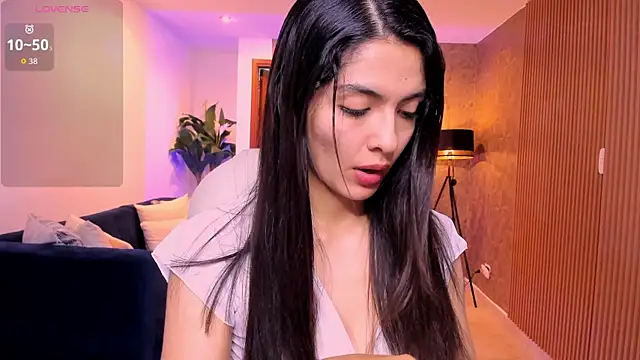 Snapshot of miiaa_evans chatting on October 4, 2025, 11:12 am miiaa evans online show from October 4, 2025, 11:12 am