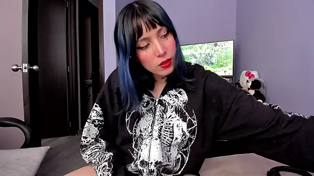 Snapshot of Room312_ chatting on April 19, 2026, 6:10 pm Room312 online show from April 19, 2026, 6:10 pm