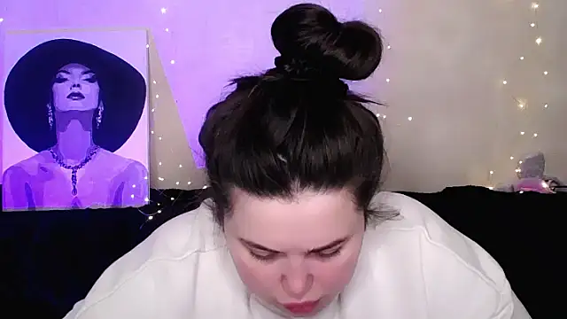 Snapshot of Emily_Mo chatting on February 25, 2026, 7:08 am Emily Mo online show from February 25, 2026, 7:08 am