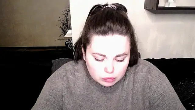 Snapshot of Emily_Mo chatting on October 25, 2025, 5:39 am Emily Mo online show from October 25, 2025, 5:39 am