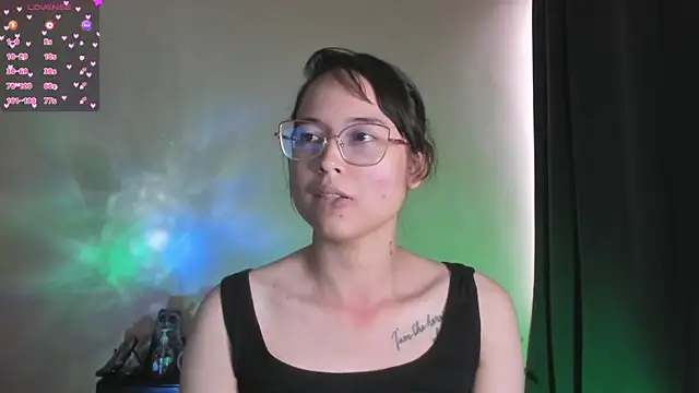 shantalc3rezo online show from November 25, 2025, 7:47 pm