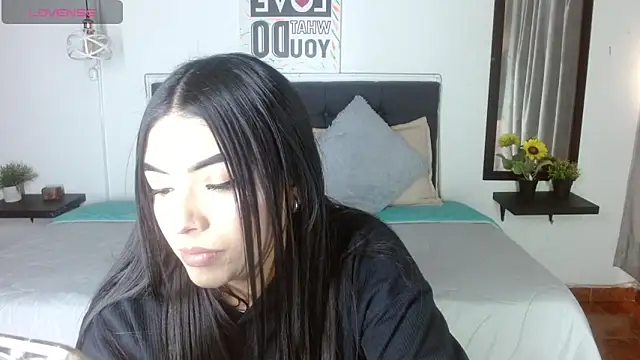 Snapshot of eva_six chatting on October 9, 2025, 6:08 pm eva six online show from October 9, 2025, 6:08 pm