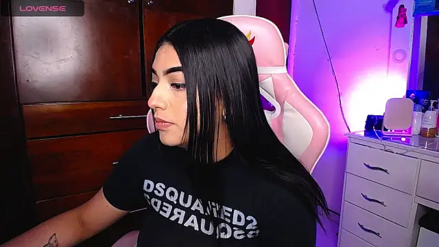 Snapshot of eva_six chatting on February 21, 2025, 2:50 am eva six online show from February 21, 2025, 2:50 am