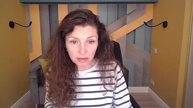 EllaLong online show from March 29, 2026, 11:23 am