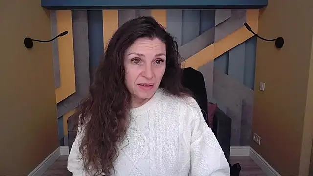 EllaLong online show from November 25, 2025, 12:38 pm