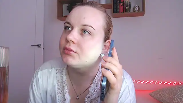 Karolina love  online show from January 11, 2026, 11:50 am