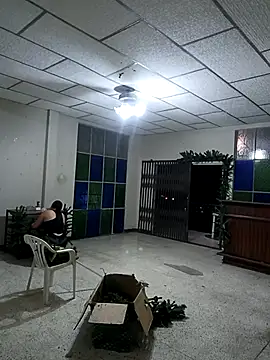 DanelyLopez online show from December 19, 2025, 1:42 am