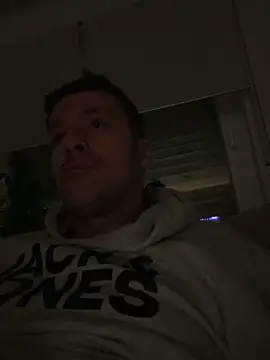 Adis1984Ger online show from February 18, 2025, 9:53 pm