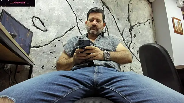 Maxi TheBigDaddy online show from September 20, 2025, 2:44 pm