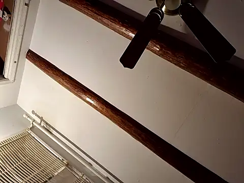 Thicknjuicy1986 online show from March 16, 2026, 7:23 am