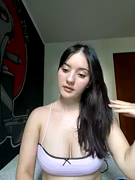 Snapshot of Sarah_millerr_ chatting on September 12, 2025, 10:09 pm Sarah millerr online show from September 12, 2025, 10:09 pm