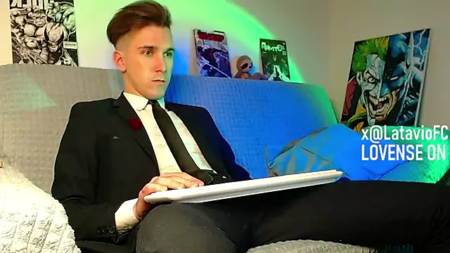 Midnighter  online show from April 28, 2026, 6:01 pm