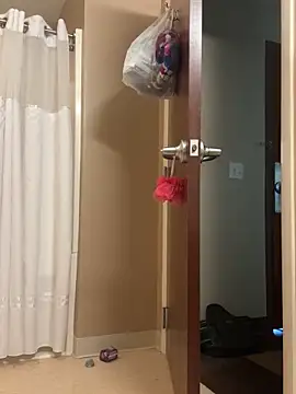 Snapshot of BBC_LONGPIPE22 chatting on October 5, 2025, 3:36 pm BBC LONGPIPE22 online show from October 5, 2025, 3:36 pm