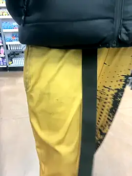 Snapshot of BBC_LONGPIPE22 chatting on December 1, 2025, 1:01 pm BBC LONGPIPE22 online show from December 1, 2025, 1:01 pm