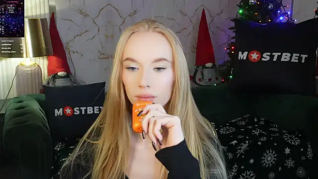 Amelia Blaze online show from December 23, 2024, 11:28 pm