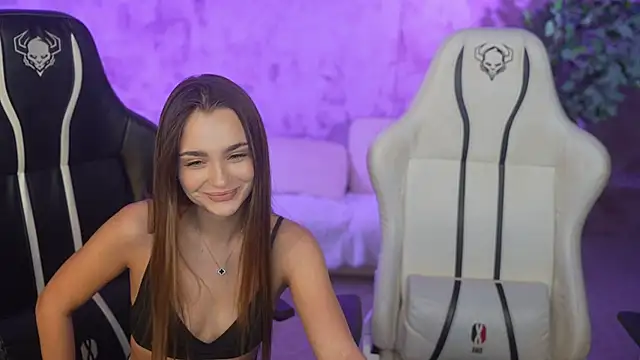 Amelia Blaze online show from September 17, 2025, 7:21 am