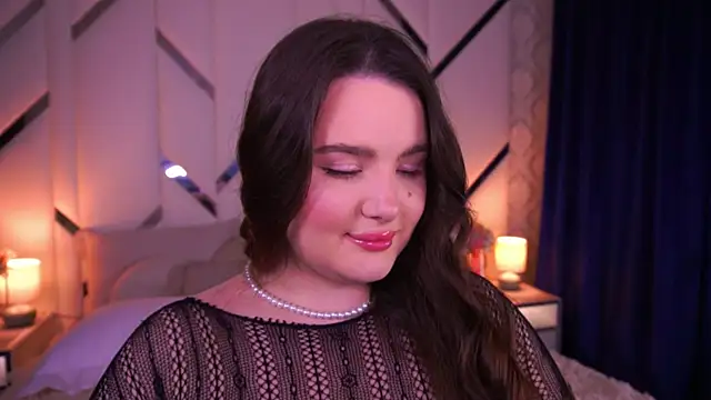 CuteAmberr online show from April 14, 2026, 11:54 pm