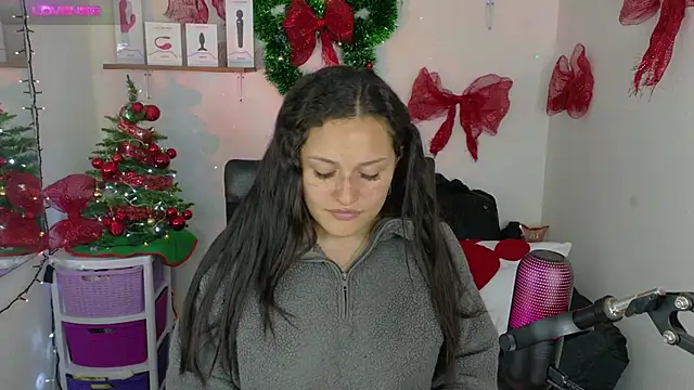 Snapshot of megan_doll2 chatting on December 21, 2024, 1:58 am megan doll2 online show from December 21, 2024, 1:58 am