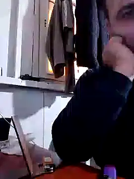 Snapshot of mustican422 chatting on March 3, 2025, 10:20 pm mustican422 online show from March 3, 2025, 10:20 pm