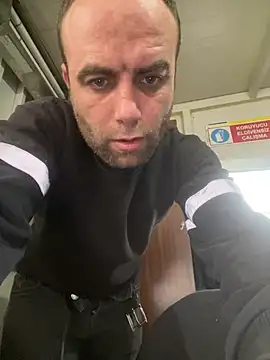 Snapshot of mustican422 chatting on January 12, 2025, 5:34 am mustican422 online show from January 12, 2025, 5:34 am