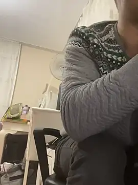 Snapshot of mustican422 chatting on January 16, 2025, 4:18 pm mustican422 online show from January 16, 2025, 4:18 pm