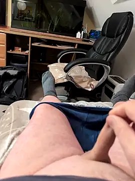 Mariomario0565 online show from November 19, 2025, 5:29 am