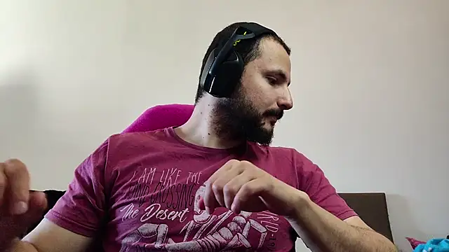 iurytx online show from October 24, 2025, 11:53 am