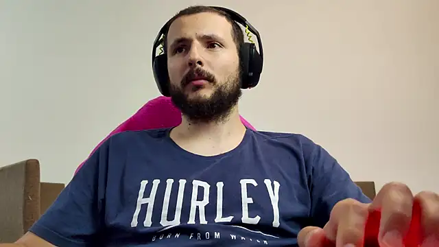 iurytx online show from October 31, 2025, 9:43 pm