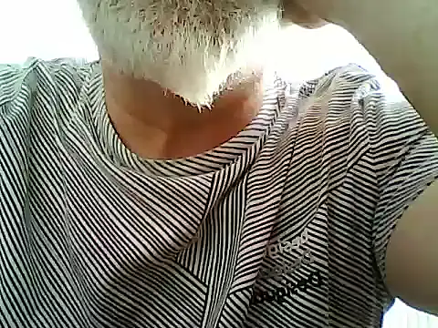 Snapshot of xcimeru chatting on May 19, 2026, 1:40 pm xcimeru online show from May 19, 2026, 1:40 pm