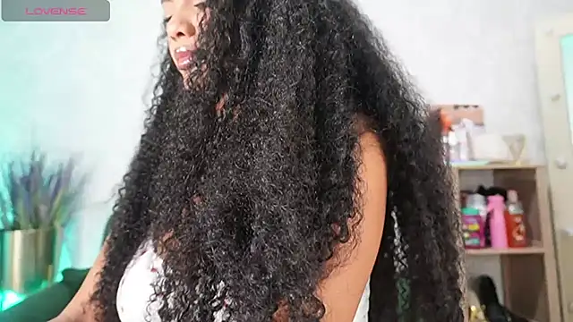 HOTBLACKANDWHITE2 online show from April 8, 2026, 3:08 am