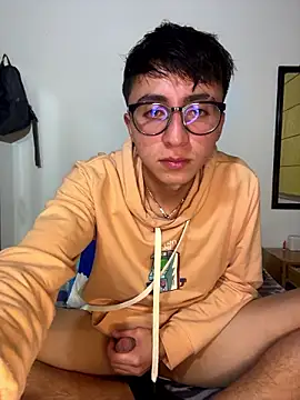CamiRojas boy online show from July 7, 2026, 3:42 am
