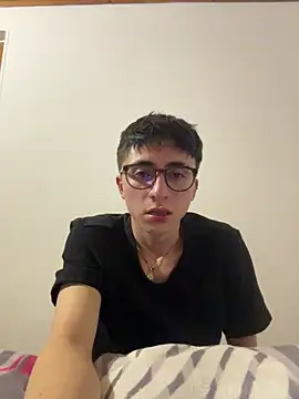 CamiRojas boy online show from January 6, 2026, 3:54 am