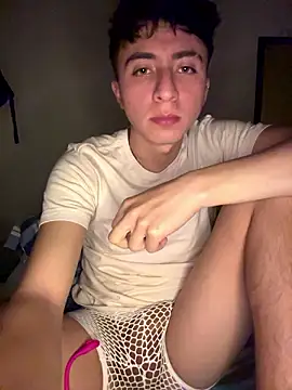 CamiRojas boy online show from July 12, 2026, 3:07 am