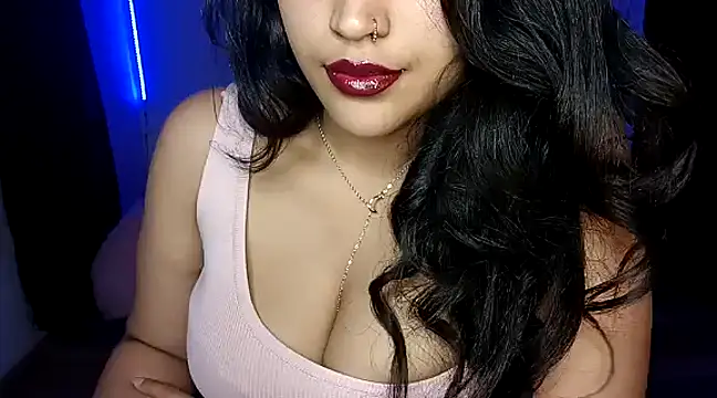 Snapshot of Lucy_kanne chatting on January 12, 2025, 10:43 pm Lucy kanne online show from January 12, 2025, 10:43 pm