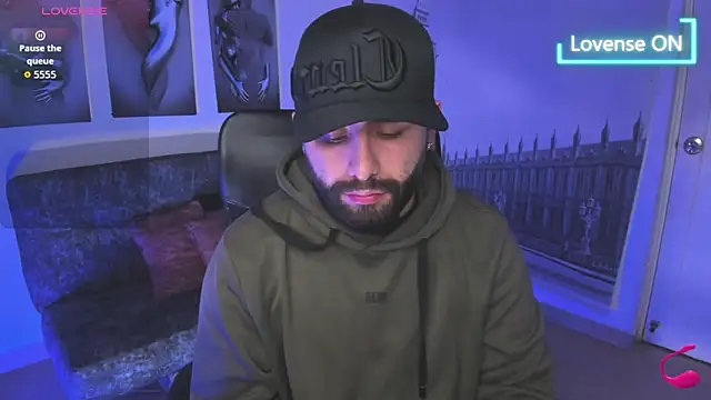 jhon bear03 online show from October 14, 2025, 11:11 am