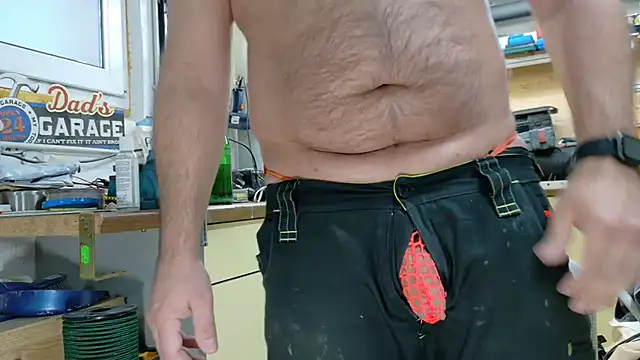 Nikeyone2 online show from February 13, 2026, 7:30 am