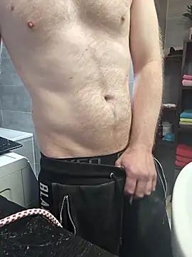 geiler89 online show from November 3, 2025, 3:48 pm