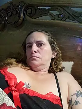 Snapshot of SeductionSilera chatting on October 5, 2025, 3:36 pm SeductionSilera online show from October 5, 2025, 3:36 pm