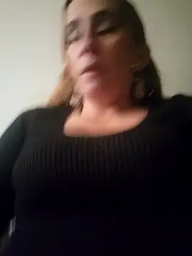 Snapshot of SeductionSilera chatting on March 12, 2025, 2:34 pm SeductionSilera online show from March 12, 2025, 2:34 pm